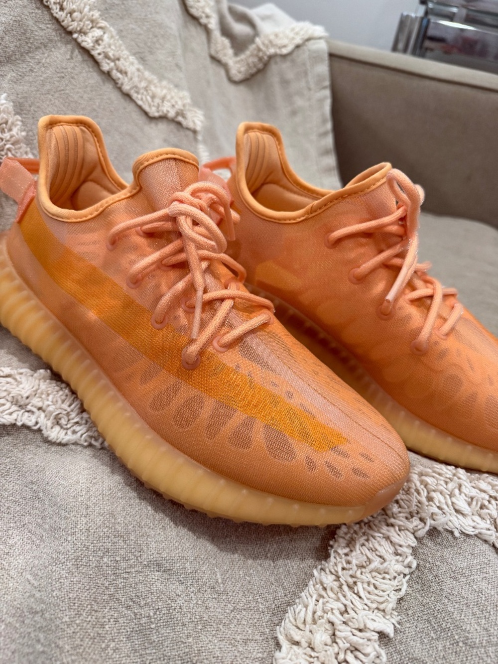 Yeezy Boost 350 V2 Mono Clay SIZE 10.5